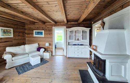 Oygarden House | 4 Bedroom Beautiful Home In Rong