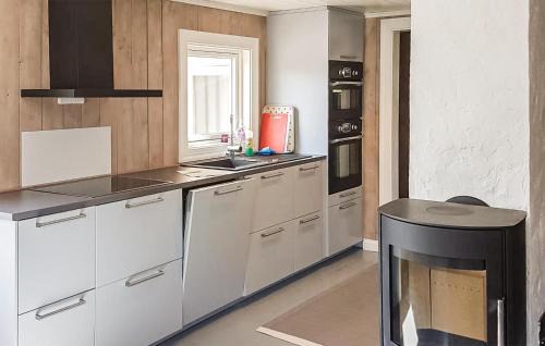 Arendal House | 4 Bedroom Beautiful Home In Kongshavn