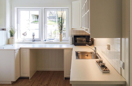 Sund Apartment | 4 bedroom cozy apartment in Steinsland