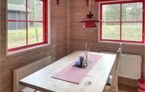 Aahus House | 4 Bedroom Cozy Home In Åhus