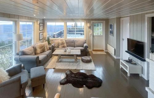 B House | 4 Bedroom Cozy Home In Bø I Telemark