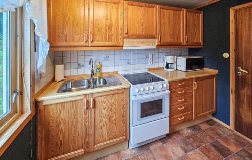 Bokn House | 4 Bedroom Cozy Home In Bokn