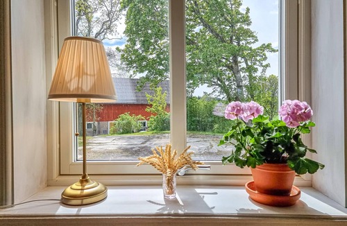 Grastorp House | 4 bedroom cozy home in Flo