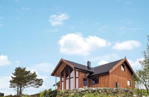 Sveio House | 4 bedroom cozy home in Sveio