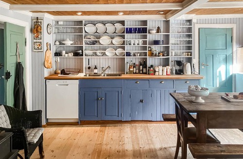 Averoy House | 4 bedroom gorgeous home in Averøy
