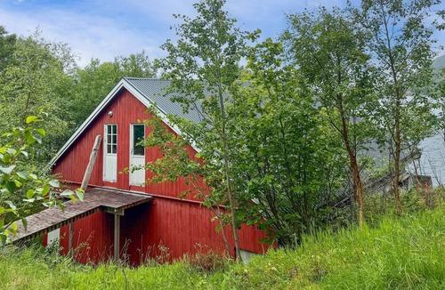 Averoy House | 4 bedroom gorgeous home in Averøy