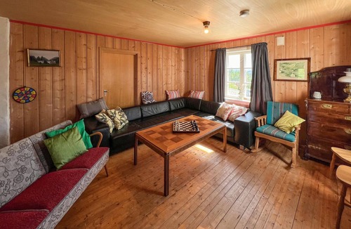 Vang House | 4 bedroom gorgeous home in Ryfoss