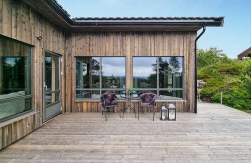 Dølemo House | 4 bedroom lovely home in Dølemo