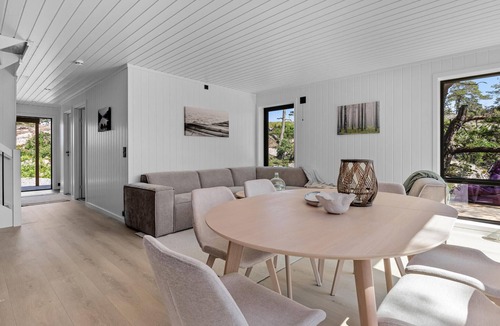 Risor House | 4 bedroom lovely home in Risør