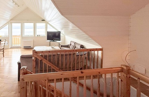 Finnoy Apartment | 4 bedroom nice apartment in Skartveit