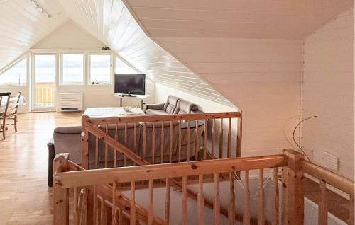Finnoy Apartment | 4 Bedroom Nice Apartment In Skartveit