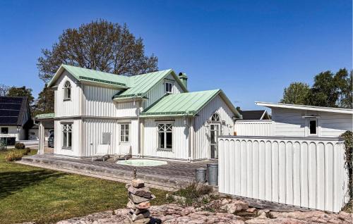 Hasslo House | 4 Bedroom Nice Home In Hasslö
