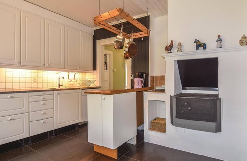 Sollebrunn House | 4 bedroom nice home in Sollebrunn