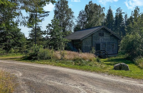 Fegen House | 4 bedroom pet friendly home in Fegen