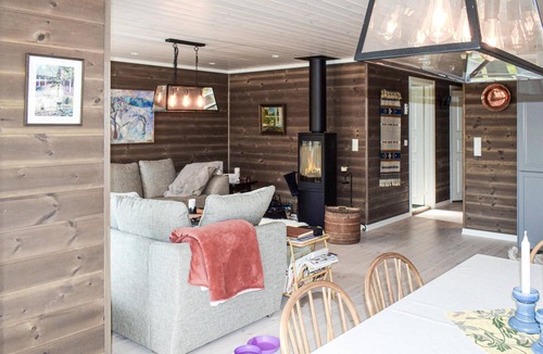 Kroderen House | 4 bedroom pet friendly home in Eggedal
