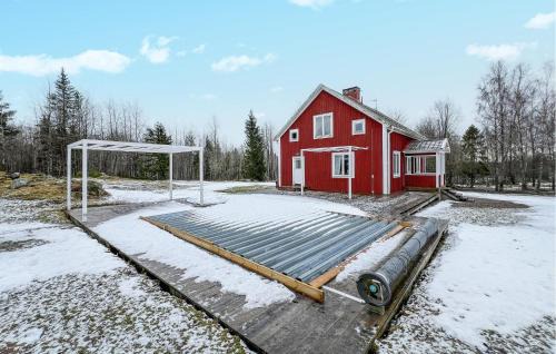 Hallsberg Municipality House | 4 Bedroom Stunning Home In Närkesberg