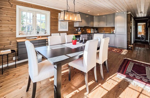 Vikberget House | 4 bedroom stunning home in Flå