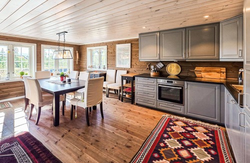 Vikberget House | 4 bedroom stunning home in Flå
