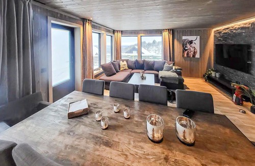 Rauland House | 4 bedroom stunning home in Rauland