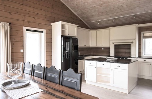 Myrkdalen Apartment | 4 person holiday home in Vossestrand