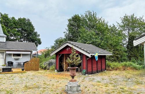 Drottningskar House | 4 person holiday home in Drottningskär-By Traum