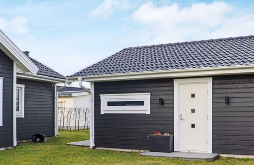 Falkenberg House | 4 person holiday home in FALKENBERG