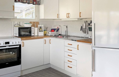 Uddevalla Municipality House | 4 person holiday home in LJUNGSKILE-By Traum