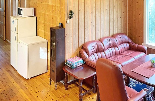 Vinnes House | 4 person holiday home in Reksteren