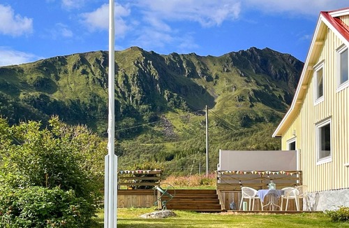 Oksnes House | 4 person holiday home in ALSVÅG