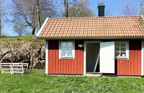 Falkoping House | 4 person holiday home in FALKÖPING-By Traum