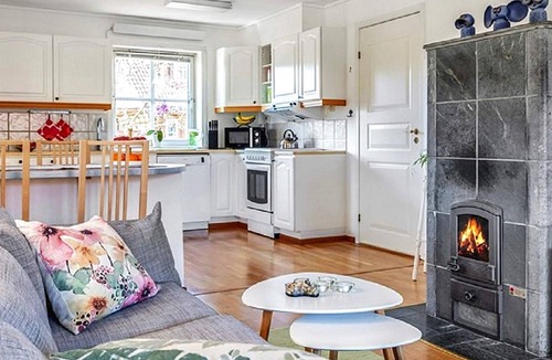 Motala House | 4 person holiday home in MOTALA-By Traum