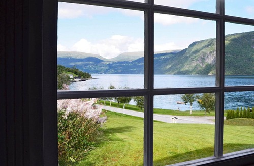 Stryn House | 4 person holiday home in Utvik-By Traum