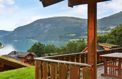 Olden House | 4 person holiday home in olden