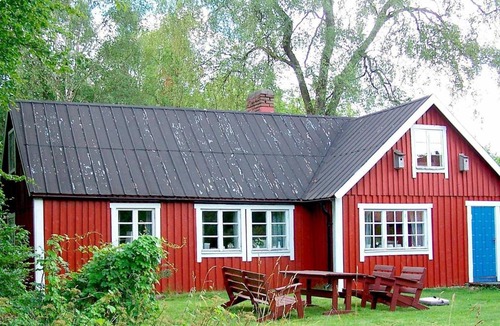 Blankered House | 4 person holiday home in KN RED
