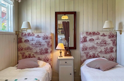 Ellos House | 4 person holiday home in ELLÖS