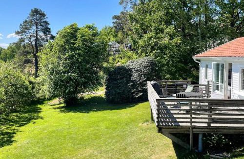 Hoviksnas House | 4 person holiday home in H viksn s