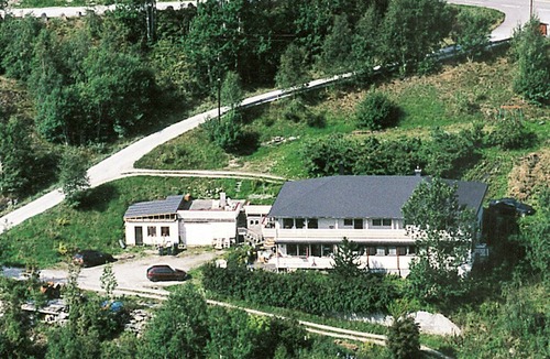 Luster Apartment | 4 person holiday home in Høyheimsvik