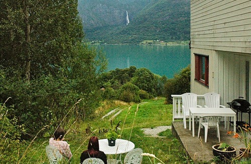 Luster Apartment | 4 person holiday home in Høyheimsvik