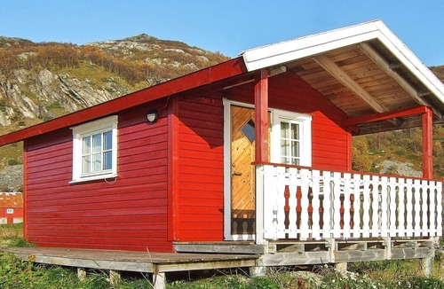Tromso House | 4 person holiday home in Rebbenes