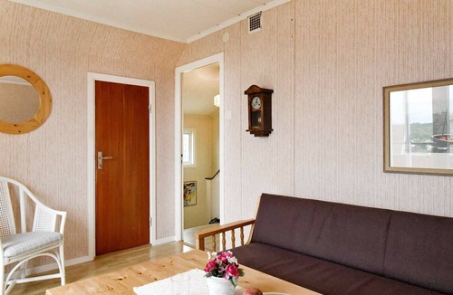 Kungshamn House | 4 person holiday home in HOVENäSET