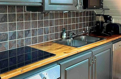 Bomlo House | 4 star holiday home in Urangsvåg