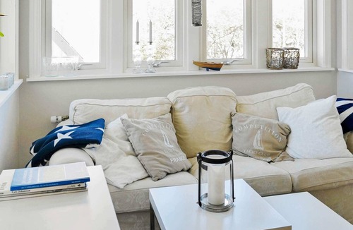 Roennaeng House | 4 star holiday home in Dyrön