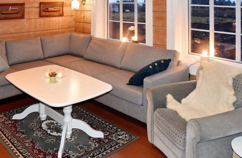 Fjørtoft House | 4 star holiday home in Fjørtoft