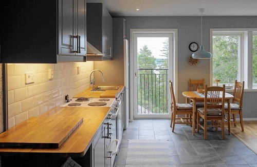 Henan Apartment | 4 star holiday home in Henån