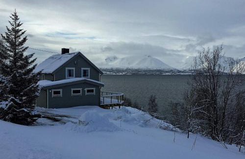 Lyngen House | 4 star holiday home in Olderdalen