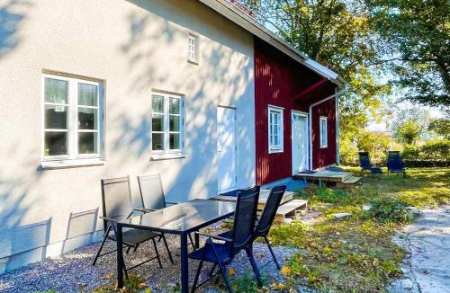 Sodra Kvinneby House | 4 star holiday home in MÖRBYLÅNGA
