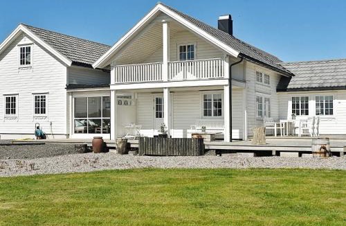 Fraena House | 4 star holiday home in Tornes I Romsdal