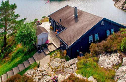 Bomlo House | 4 star holiday home in Urangsvåg