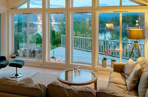 Sveio House | 4 star holiday home in Valevåg