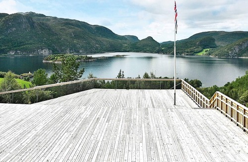 Snillfjord House | 4 star holiday home in Sundlandet
